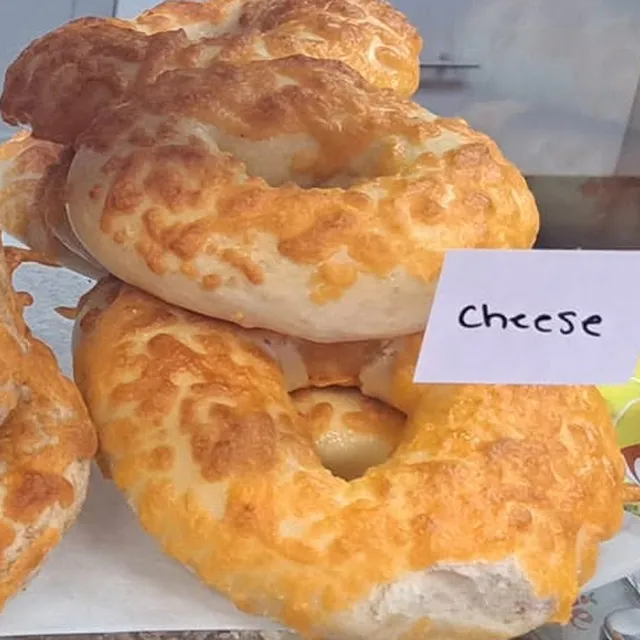 Cheese bagel