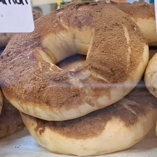 Cinnamon bagel